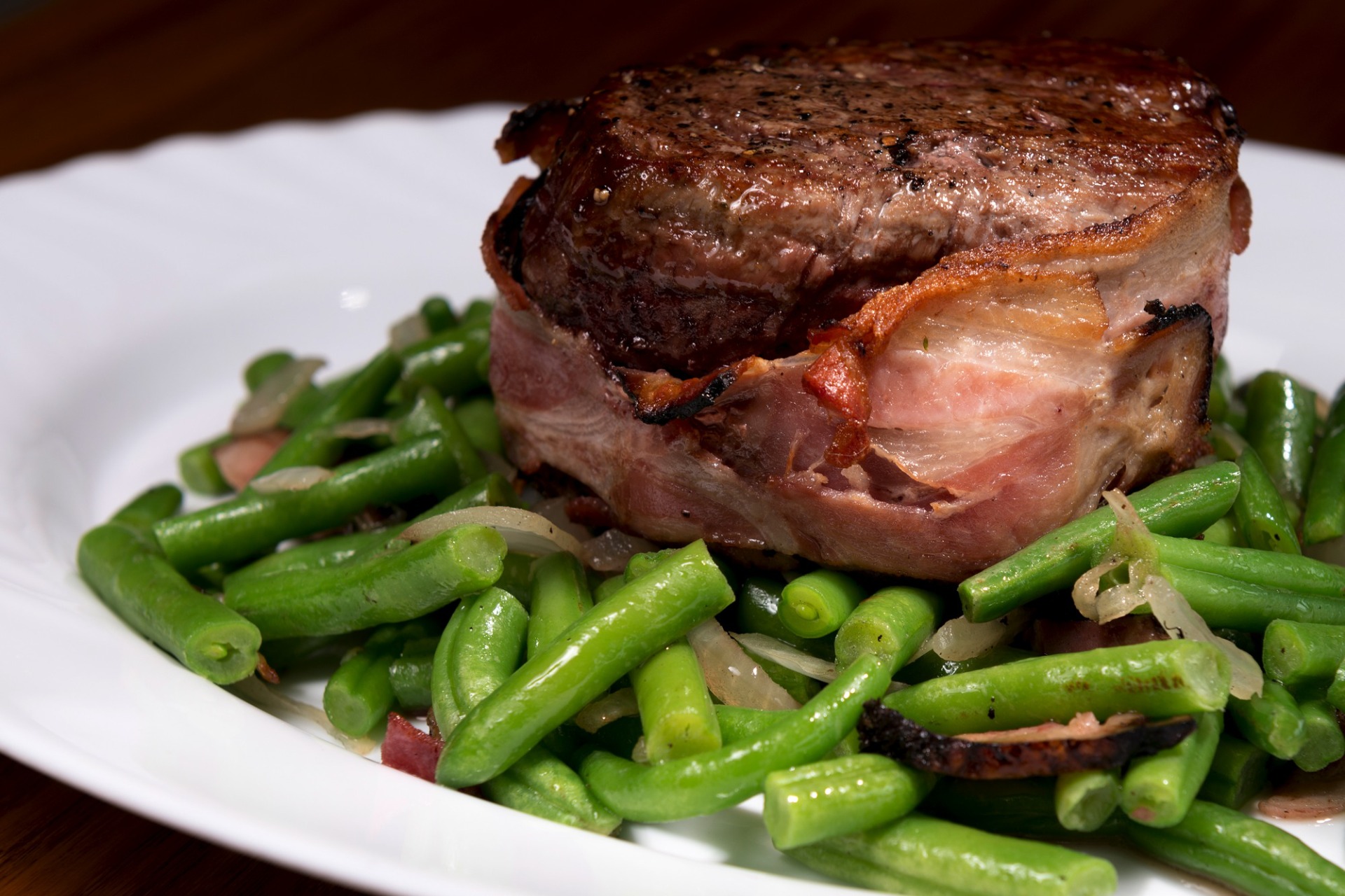 Biftek na fazolkách